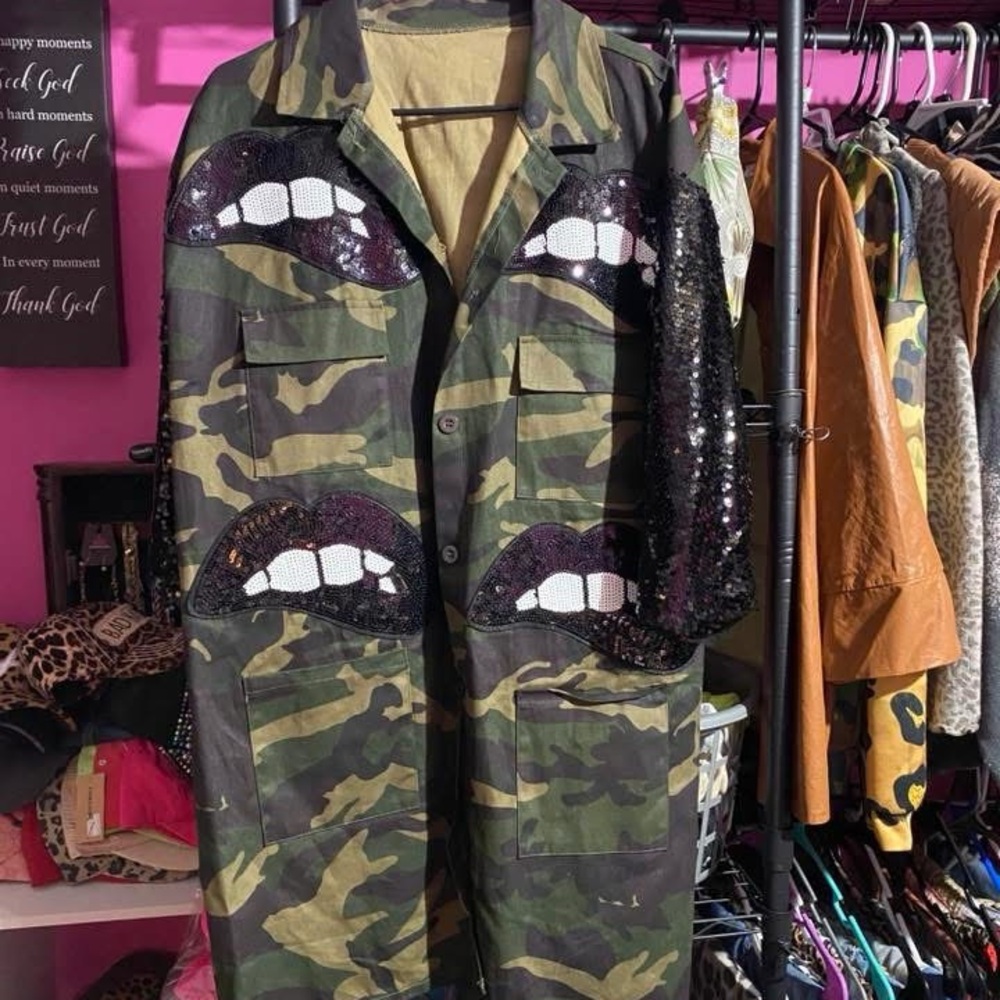 Camouflage Sequin Lip Jacket